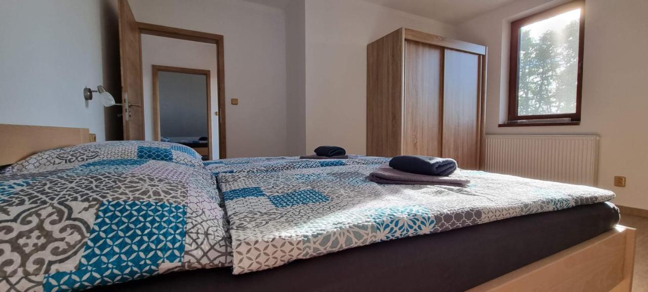 Apartmány Adieu 2 Třeboň Esterno foto