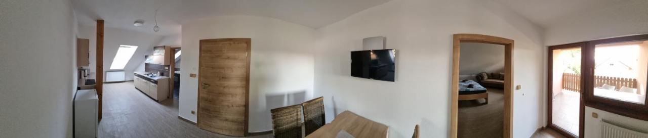 Apartmány Adieu 2 Třeboň Esterno foto