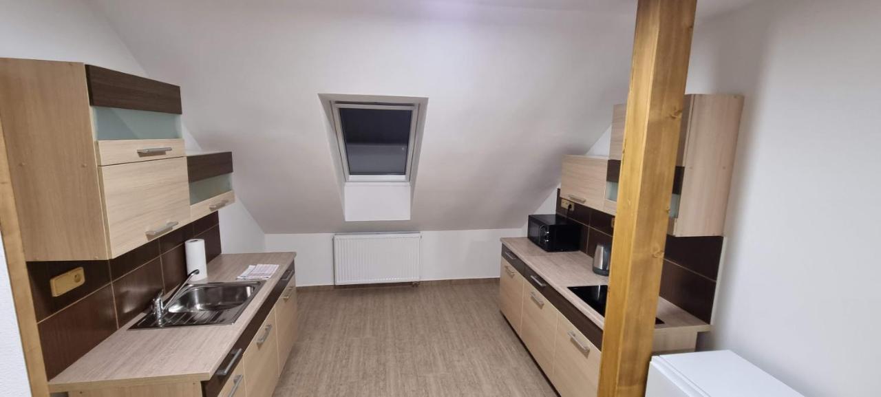 Apartmány Adieu 2 Třeboň Esterno foto