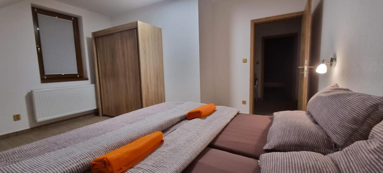 Apartmány Adieu 2 Třeboň Esterno foto