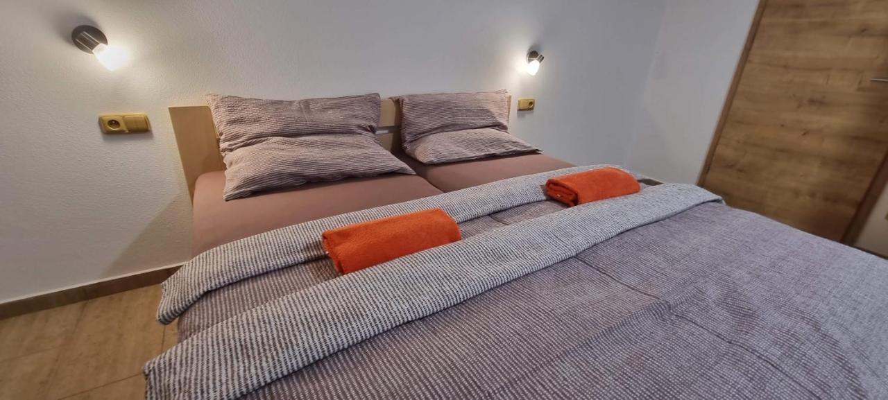 Apartmány Adieu 2 Třeboň Esterno foto