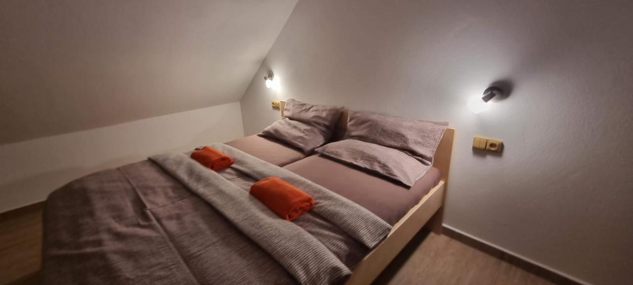 Apartmány Adieu 2 Třeboň Esterno foto