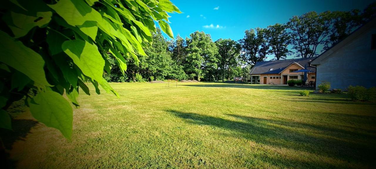 Apartmány Adieu 2 Třeboň Esterno foto